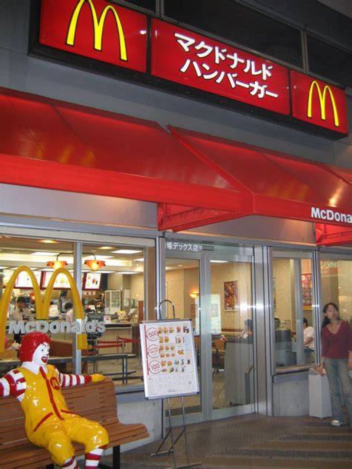 A McDonald's lover has revealed how to make the chain's iconic cheeseburger at home